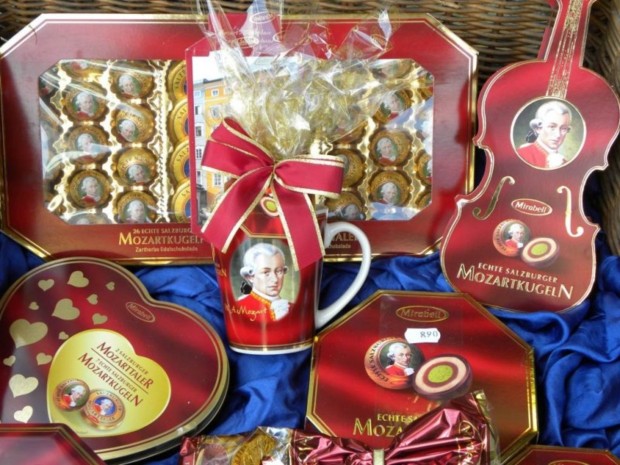 Компанията Залзбург Шоколад известна с производството на бонбоните Моцарт подаде