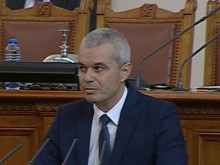 Костадинов: България няма нужда от страхливи продажници