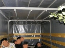 Закопчаха двама глухонеми каналджии в Бургас