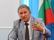 От понеделник се възобновяват плановите операции