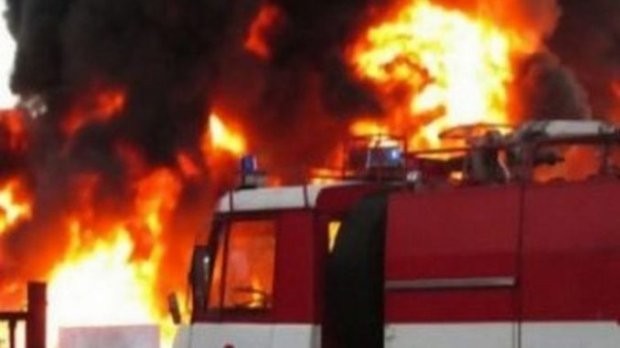 46 годишна жена е с опасност за живота след пожар в Ботевград съобщиха