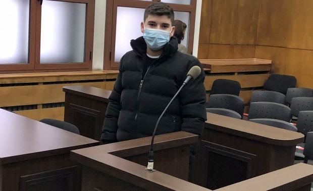 Роденият в Пловдив Лазар Крумов научи днес присъдата си за