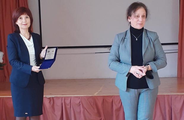Средно училище Гео Милев Варна получи национална награда  за
