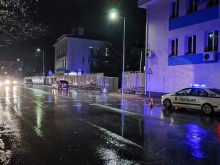 Шофьор избяга след като бутна жена на пешеходна пътека, тя е в тежко състояние