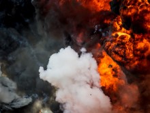 Експлозия доведе до огромен пожар на газопровод в Техеран