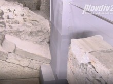 Експерти откриха мраморни седалки от Античния стадион на Филипопол в прокопаните незаконни тунели в центъра на Пловдив
