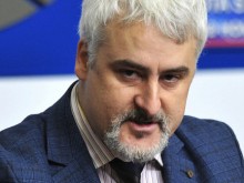 Адвокат: Не можем да съдим депутатите само защото решиха зеленият сертификат да не важи за тях