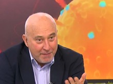 Проф. Огнян Кунчев: Студенти и работници ще докарат "Омикрон" у нас преди Коледа