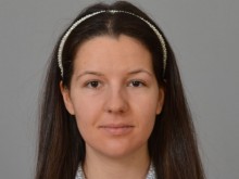Тя спечели годишната стипендия на ректора на ПУ, равна на месечната му заплата