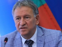 Кацаров си постави бустерна доза