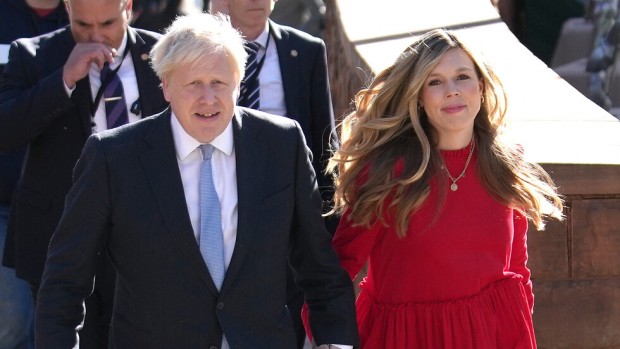 Британският премиер Борис Джонсън и съпругата му Кари обявиха раждането