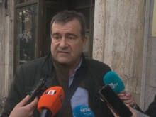 Бившият зам. здравен министър: Около тестовете за учениците има 4 проблема