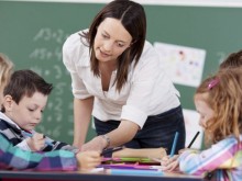 Предложение: Учителските заплати да бъдат увеличени с 14,5% догодина