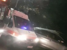 Шофьор стана регулировчик, за да направи път на линейка 