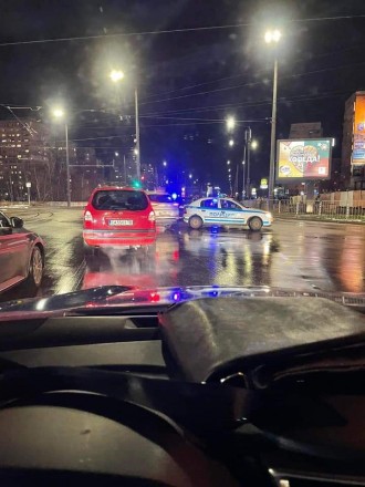 Автомобил блъсна две деца с велосипеди в София Пострадалите са момиче