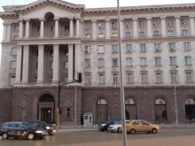 Два автомобила се сблъскаха челно на жълтите павета