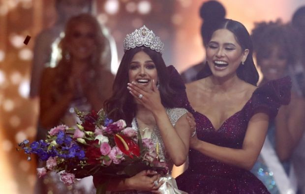 Харнааз Сандху спечели короната на Мис Вселена 21 годишната Мис Индия