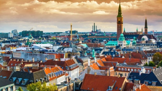 Дания затяга мерките за борба с разпространението на коронавирус Датският