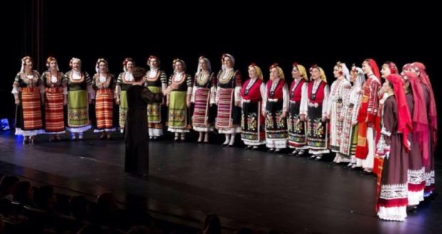 На 13 декември е коледният концерт на женския народен хор
