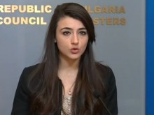 Премиерът взе млада юристка за шеф