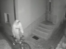 Шокираща кражба в Пловдив, жената вече се страхува да се прибира по тъмно