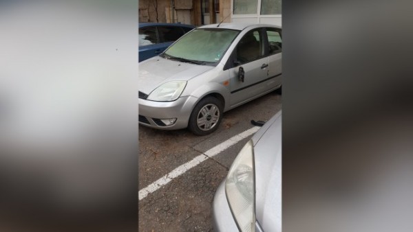 Софиянец е поломил 20 те коли в Благоеград тази нощ Инцидентът