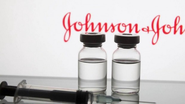 Хората не трябва да използват ваксина на Джонсън и Джонсън