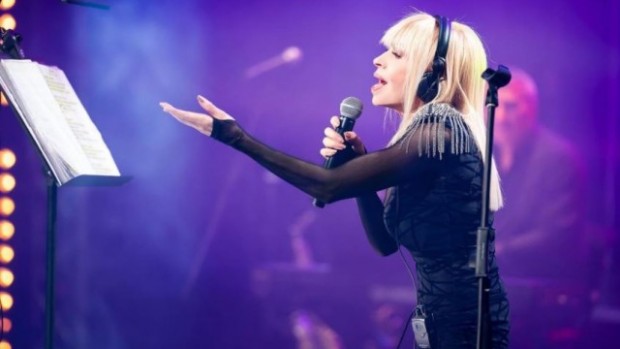 Примата на българската поп музика - Лили Иванова, отправи жест