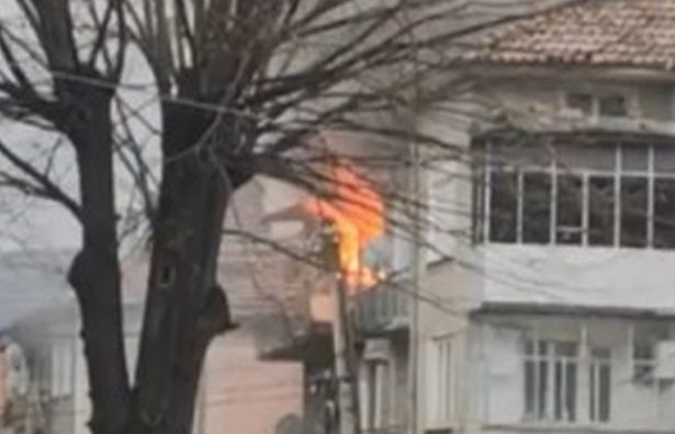 Пожар отне живота на възрастна жена в Мездра.Пламъците лумнали в