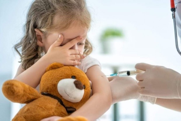 На няколко деца в Германия случайно беше поставена ваксина срещу