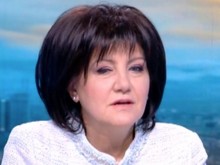 Караянчева отказала да се върне на работа като машинен инженер, за да се върне в НС