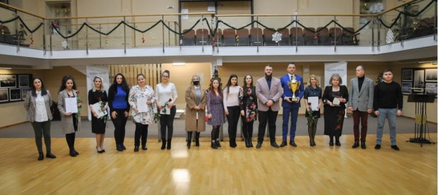 15 млади учители получиха отличия от кмета на Община Варна