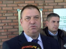 Ученик в елитна гимназия е задържаният за стрелбата по автобуси в Пловдив