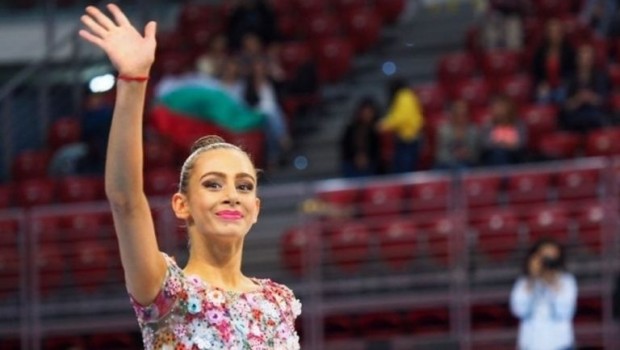 Златното момиче Мадлен Радуканова има ново гадже За момента гимнастичката не