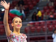 Едно от "златните момичета" с нова любов, заряза сина на Слави Бинев