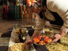 Проучване: Близо 80% от българите спазват традициите на Бъдни вечер