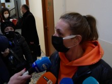 Дъщерята на обвинената за трафик на мигранти: Някакви простаци говорят глупости!
