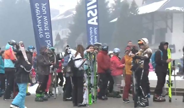 Опашки са се образували на ски пистите в Банско Курортът