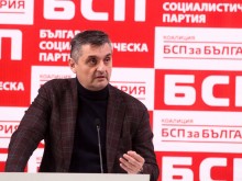 Втори ден социалистите решават дали да изключат Кирил Добрев от БСП