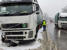 Една от отсечките на смъртта взе нови две жертви - баща и детето му
