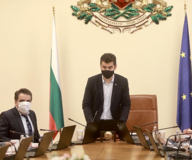 Министерският съвет с последно за годината заседание Преди началото министър председателят Кирил