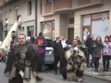 Кукерите от "Старчевата" изгониха злите сили