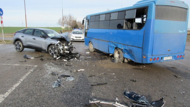 Автобус от градския транспорт катастрофира в Русе Инцидентът е станал