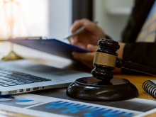 Гърците ще се развеждат чрез приложение в интернет