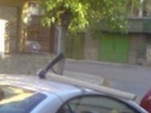 Модата на кирките в капаците на автомобили продължава
