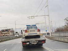 Пловдивчанин с интересен коментар към тази снимка на повредена патрулка