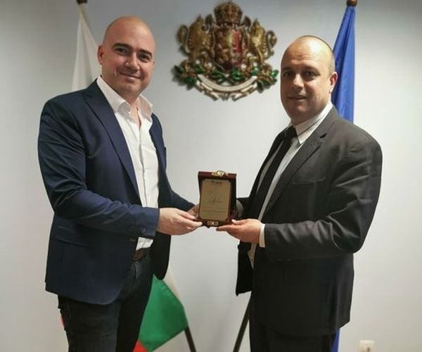 За много ползотворна среща с министъра на туризма Христо Проданов