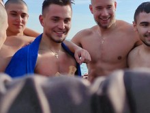 19-годишен студент е юнакът, спасил Богоявленския кръст във Варна