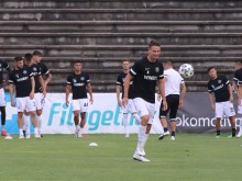 Локо чака нигериец на първата тренировка