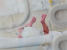 Майка е в безизходица, не може да намери педиатър за бебето си